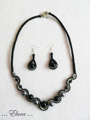 black-silver_pearls_01.jpg
