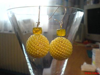 žluté naušnice.JPG