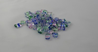 průsvistné se zelenými,modrými žilkami - w.jpg